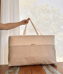 Bolsa Grande de Viagem Enxoval Roupas de Cama e Banho Bege - Retecer - Artesanal e Sustentável, Cestos para organizar a casa toda, brinquedos lúdicos e presentes