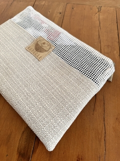 Necessaire Retecer Bege na internet