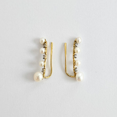Brinco ear cuff em ouro 18k com zircônias e pérolas (290) - Joalheria Exata
