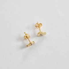 Brinco coração em prata 925 com banho de ouro 18k e zircônia transparente na internet