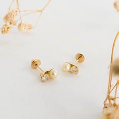 Brinco infantil em ouro 18k com pérola e zircônia (060) na internet