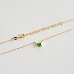 Colar retangular em prata 925 com banho de ouro 18k e zircônia verde - loja online