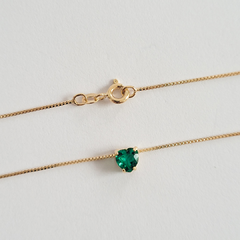 Colar coração em prata 925 com banho de ouro 18k e zircônia verde - loja online