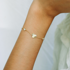 Pulseira coração em prata 925 com banho de ouro 18k e zircônias transparentes - comprar online