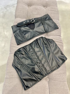 Tops Strapless Cuero (2x1)