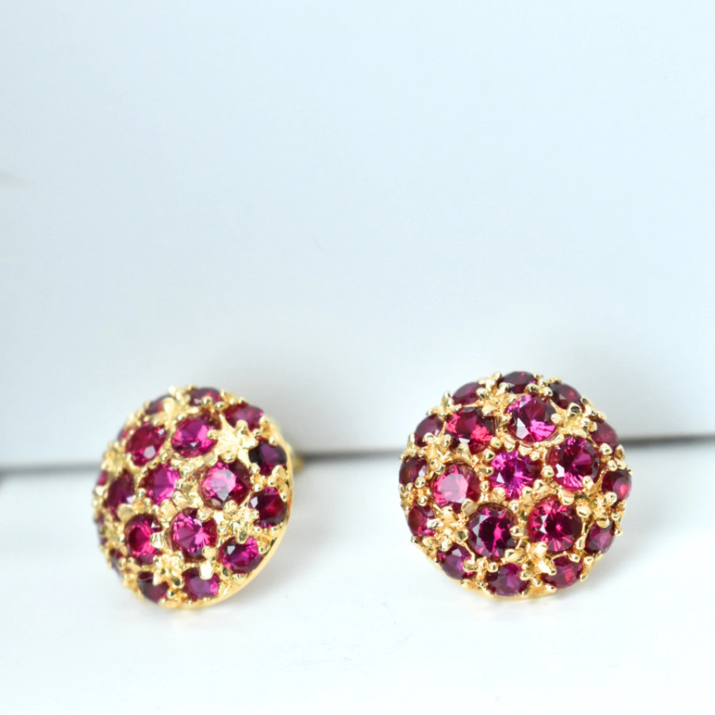 Aros Frutilla Oro 18k