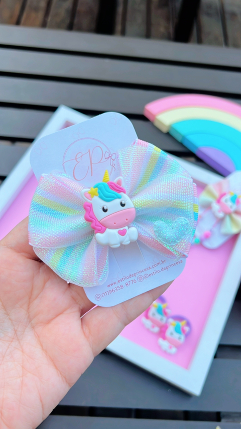 Laço sobreposto Unicórnio na internet