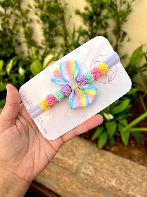 Faixa laço e pompons