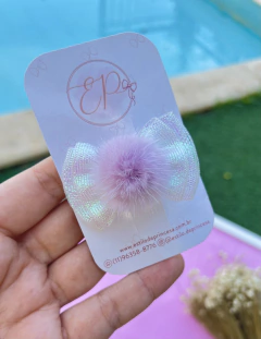 Micro lacinho e pompom