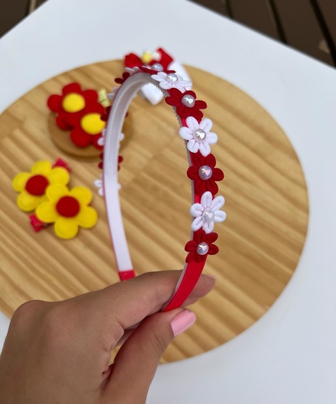 Tiara Flores escolar