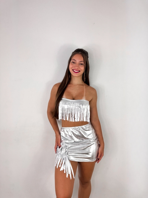 Cropped metalizado com bojo e franjas ynaê - comprar online