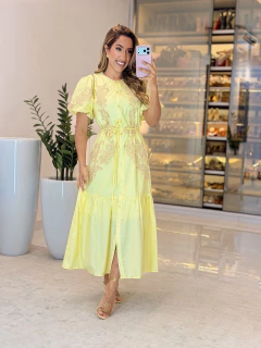 561 - Vestido tricoline | bordado com detalhes em botões - loja online