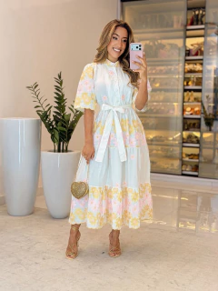 562 - Vestido Viscolinho bordado | detalhe em botões, Acompanaha faixa - comprar online