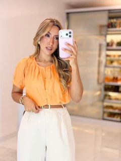 557 - Blusa linho | detalhes botões na internet