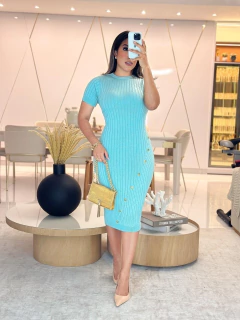 963 - Vestido Tricô | Detalhe Botões na internet