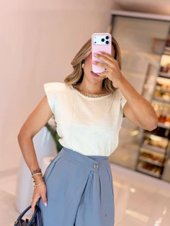556- Blusa tricô/ detalhe correntinha - comprar online