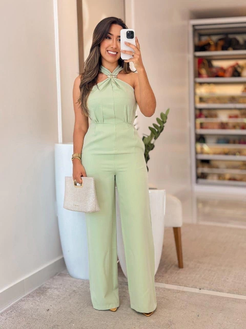 580 - Macacão alfaiataria | detalhe na gola - comprar online