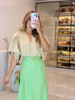 552 - Body crepe com poliamida | gola cruzada - comprar online