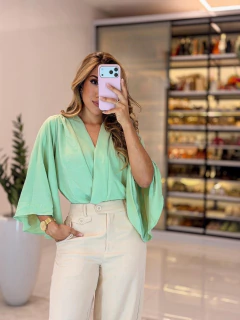 Imagem do 595 - Body Crepe | abertura na maga