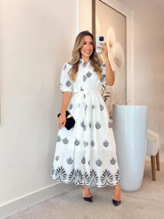 Imagem do 493 - Vestido linho leve | bordado detalhes em botões