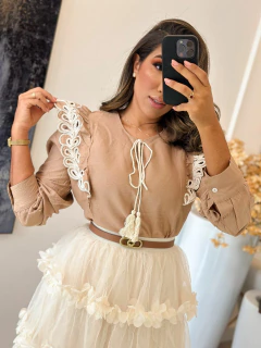 1072 - Blusa linho | Detalhe bordado - comprar online