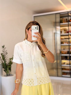 812 - Camisa linho | detalhes em macramé na internet