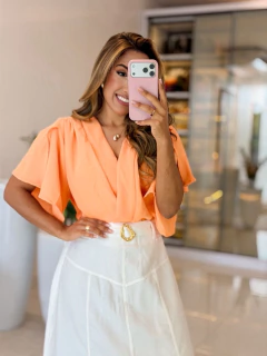 552 - Body crepe com poliamida | gola cruzada - comprar online