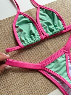 KELLY VERDE BEBE COM ROSA