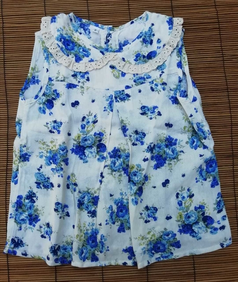 Blusa de fibrana con detalle broderie en el cuello