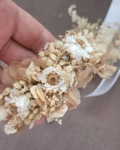 Tocado de flores secas con colores a eleccion