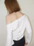 Image of REMERA ZIP - BLANCA