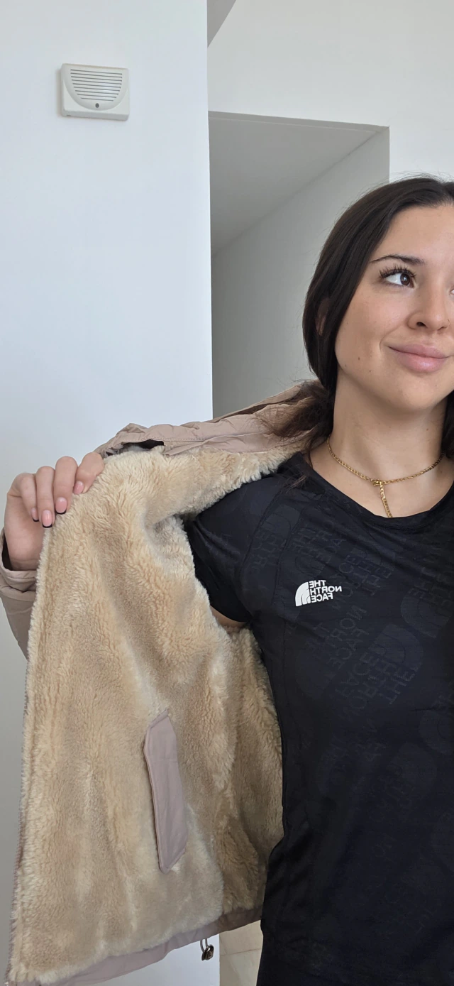 Campera forrada peluche reversible de Aura Shoes — imagen 5