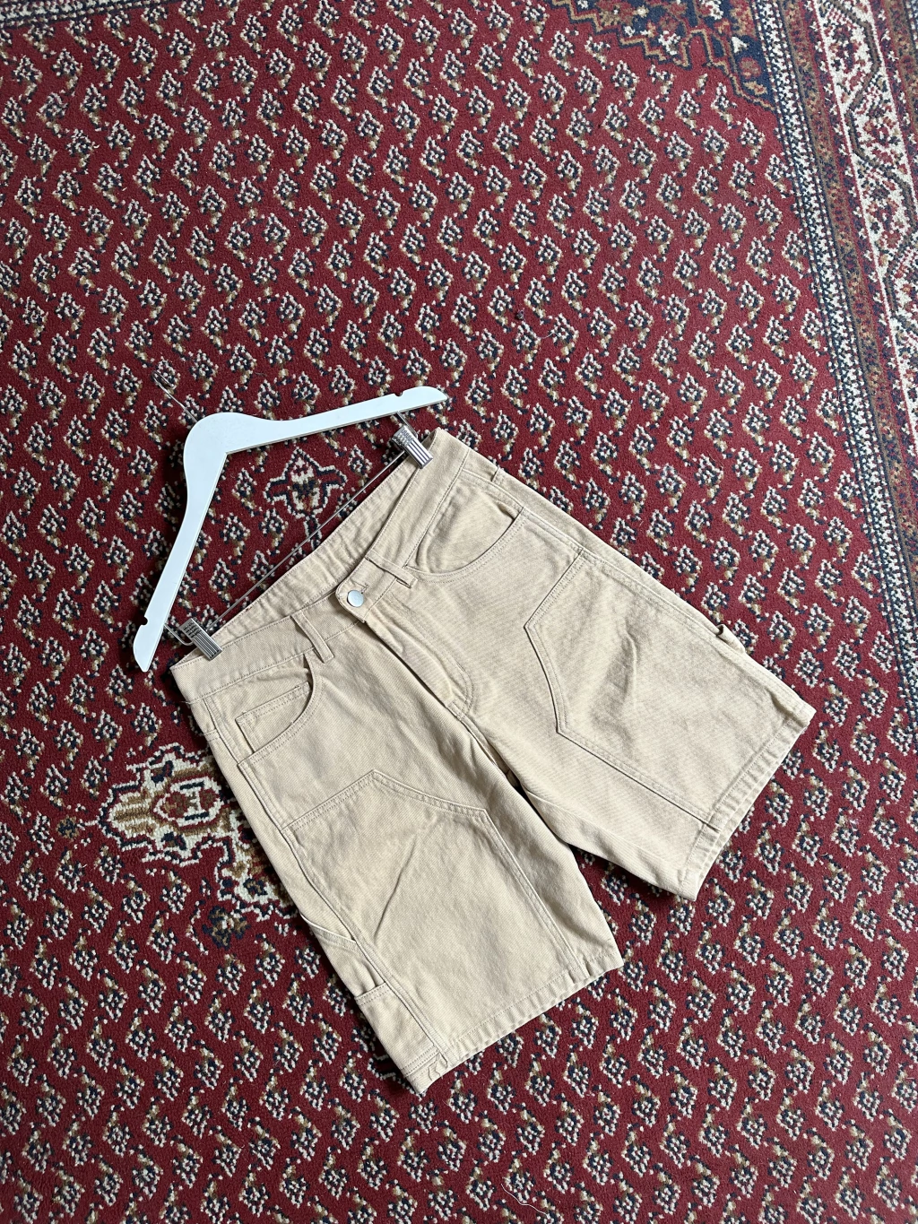 BERMUDA CARPINTERO BEIGE