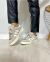 Adidas Campus 00s “Rose” na internet