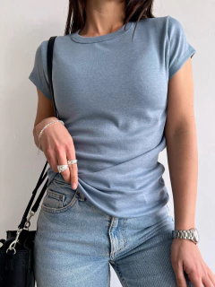 Remera BEGONIA - Maria Antonia Shoes & Clothes