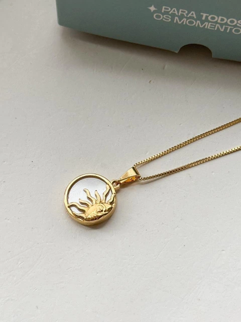 Colar Cápsula do Sol no Banho de Ouro - comprar online