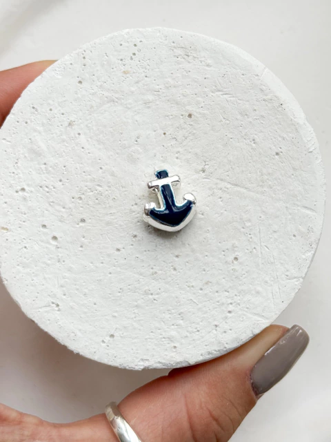 Berloque passador Âncora resinada Azul - comprar online