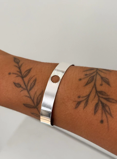 Bracelete Sol Vazado - comprar online