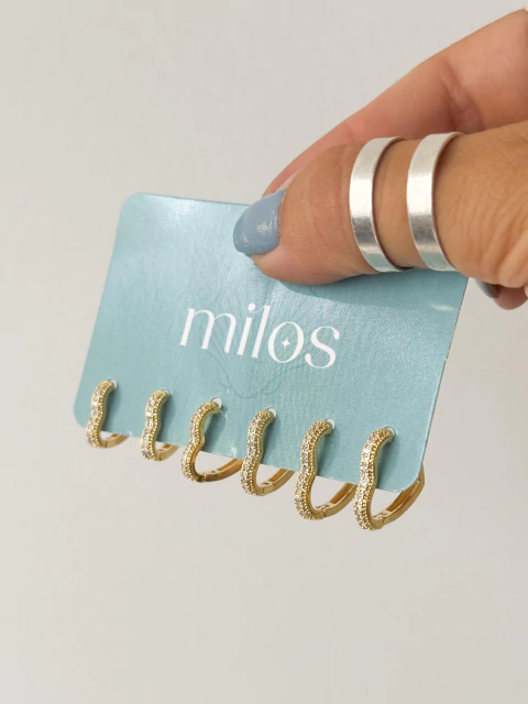 Trio de Argolas Formato Coração Cravejados no Banho de Ouro - comprar online