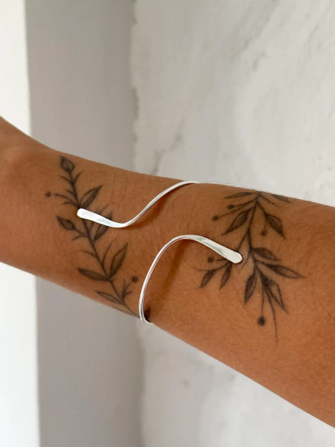 Bracelete Pontas Verticais - comprar online