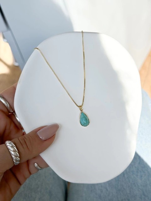 Colar Pedra Turquesa no Banho de Ouro - comprar online