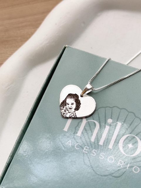 Colar Personalizável Medalha Coração Banho de Prata (LEIA A DESCRIÇÃO) - comprar online