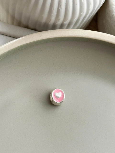 Berloque Passador Coração Resinado Rosa - comprar online