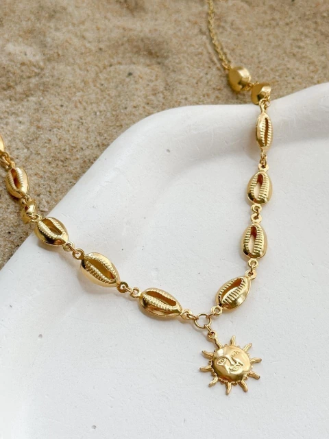 Choker Búzios e Sol Carioca no Banho de Ouro - comprar online