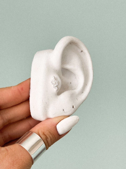 Piercing Perfuração Cobrinha Cravejada