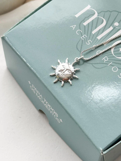 Colar Longo Sol Místico Santorini - comprar online