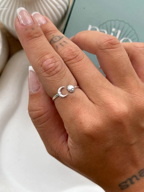 Anel Regulável Lua e Solzinho Místico - comprar online