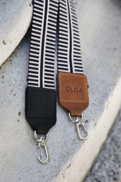 Helena Strap en internet