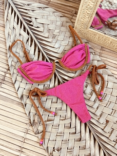 Conjunto Mykonos com calcinha tradicional.