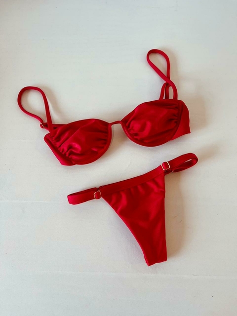 Conjunto Mykonos com calcinha sirena vermelho. - comprar online